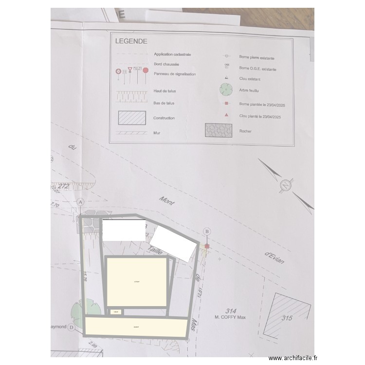 TERRAIN. Plan de 3 pièces et 79 m2