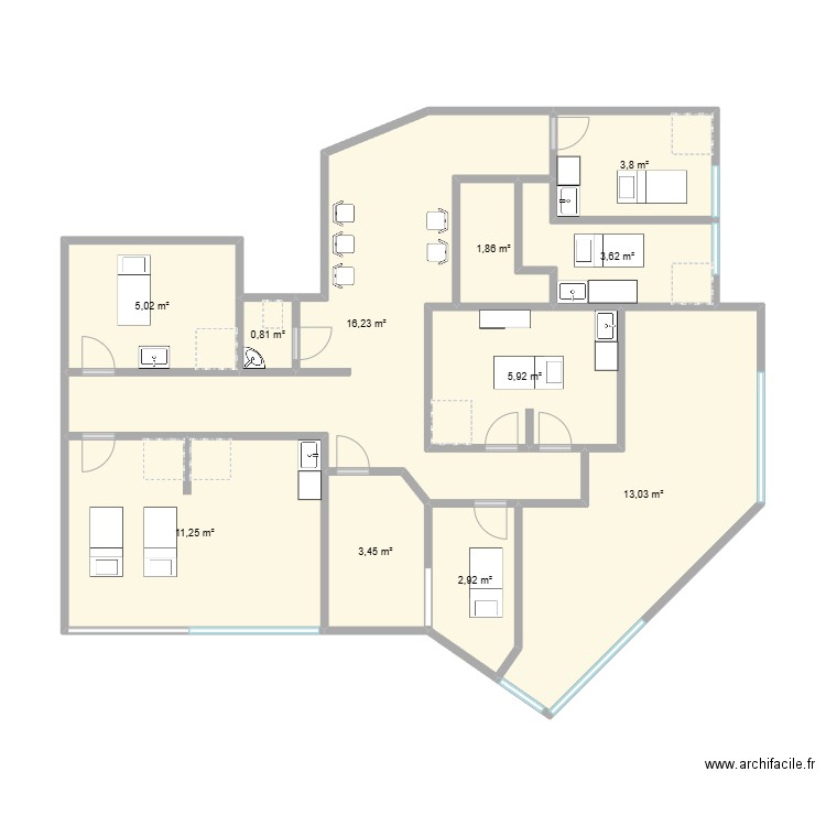 Celto. Plan de 11 pièces et 68 m2