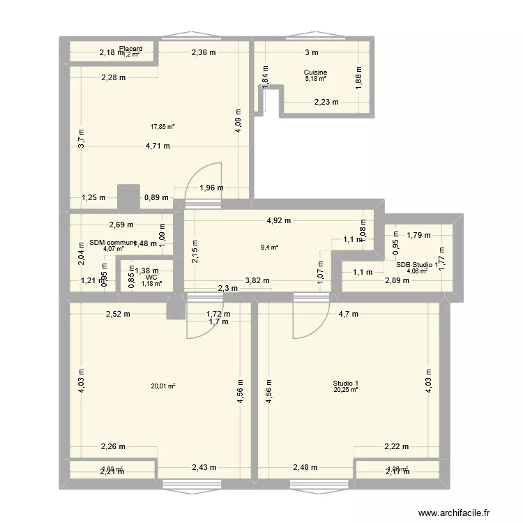 Studios Thyez 2&egrave;me &eacute;tage OK. Plan de 