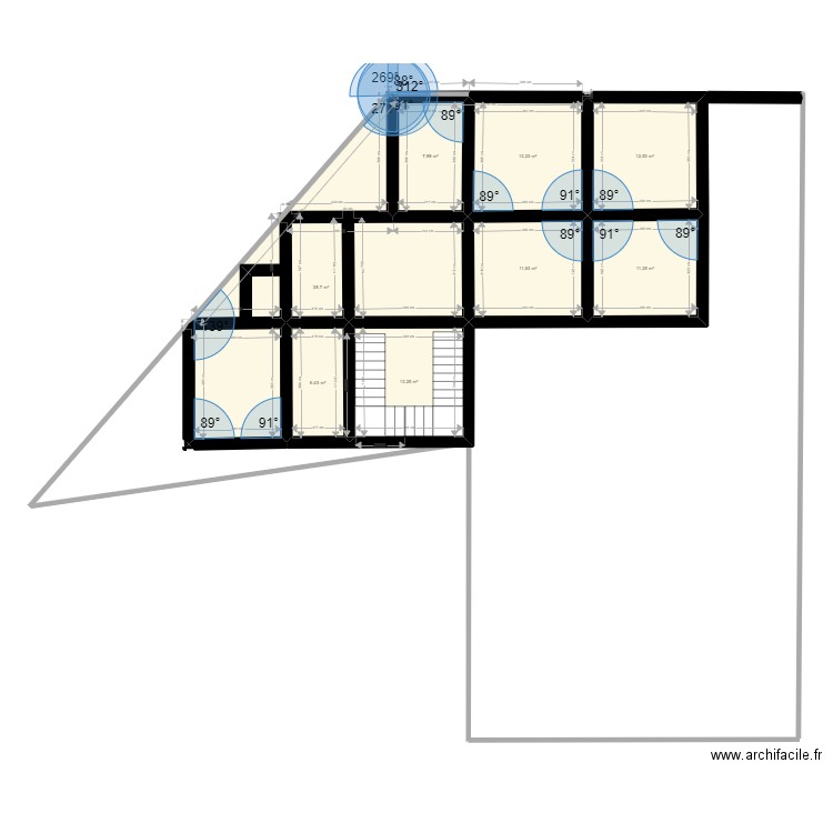 plan. Plan de 9 pièces et 116 m2