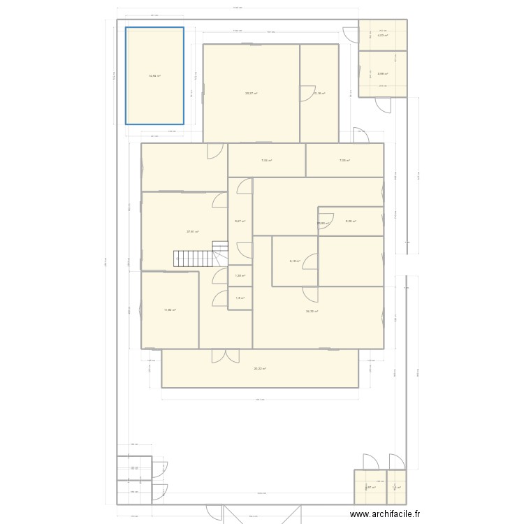 Maison Yves. Plan de 19 pièces et 217 m2