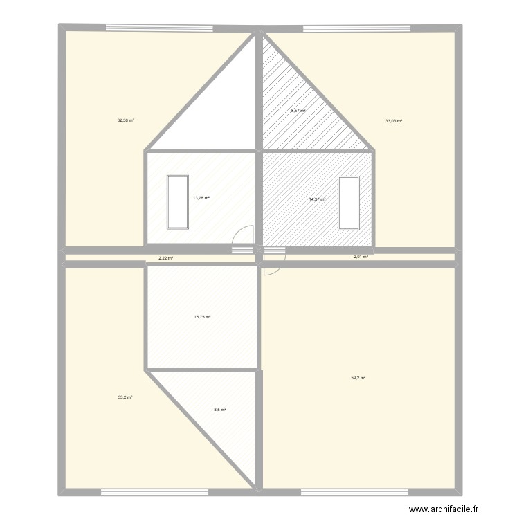 Combles. Plan de 11 pièces et 223 m2