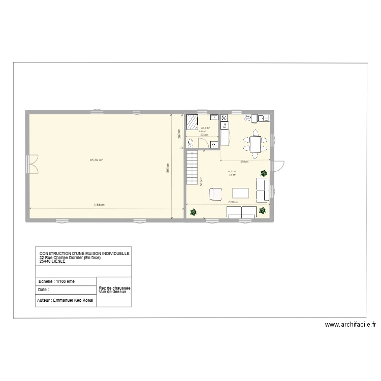 Rez de Chaussée. Plan de 3 pièces et 147 m2