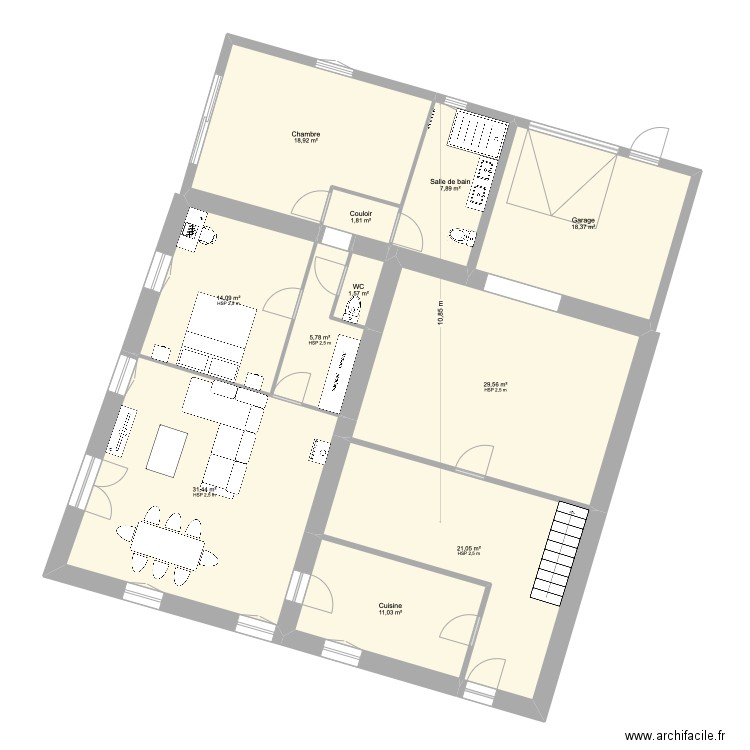 maison - motif. Plan de 22 pièces et 327 m2