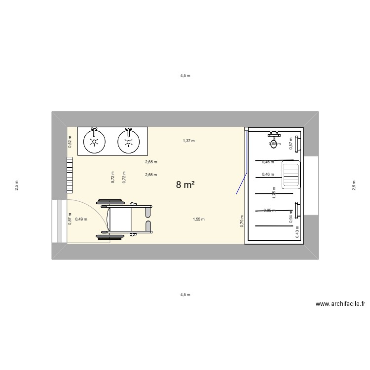 LEGGIO. Plan de 1 pièce et 8 m2