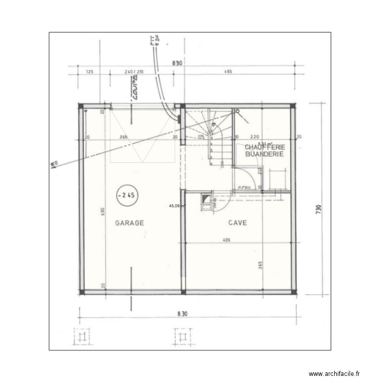 Garage. Plan de 2 pièces et 50 m2