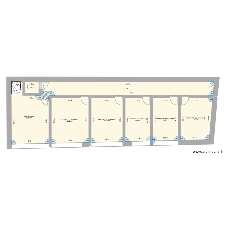 étage. Plan de 8 pièces et 136 m2