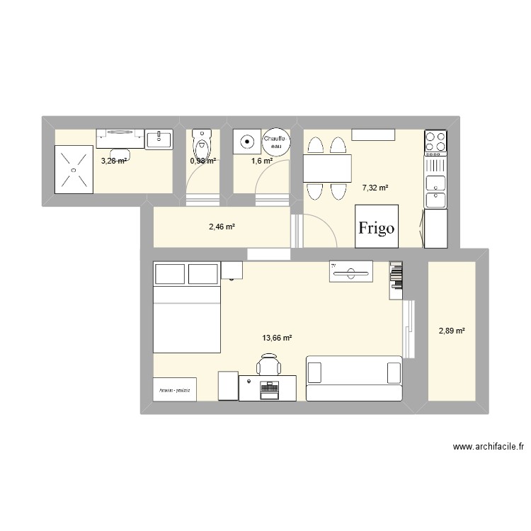 appart complet. Plan de 7 pièces et 32 m2