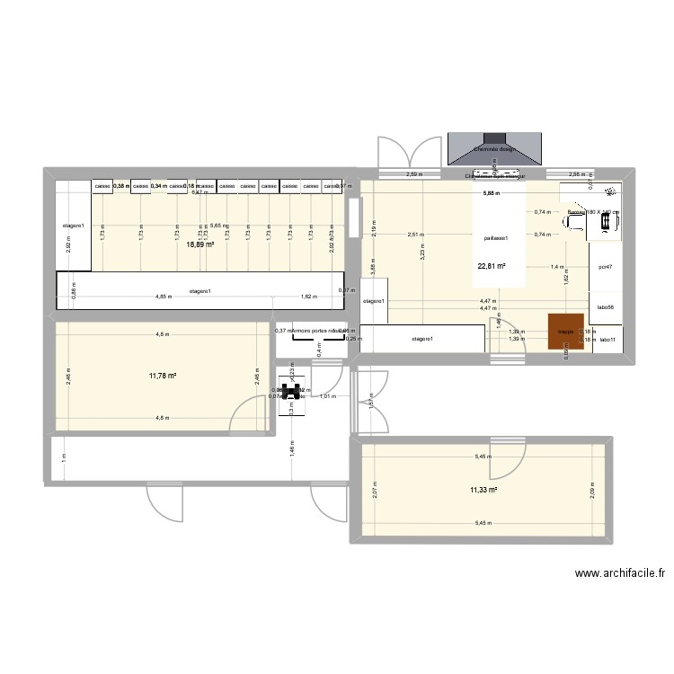reception. Plan de 4 pièces et 65 m2