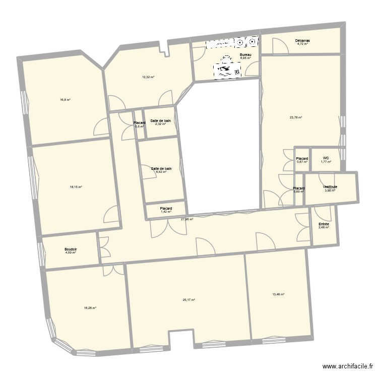 MicheletTest. Plan de 21 pièces et 217 m2