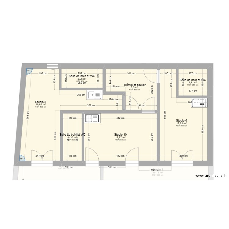 Sens. Plan de 25 pièces et 209 m2
