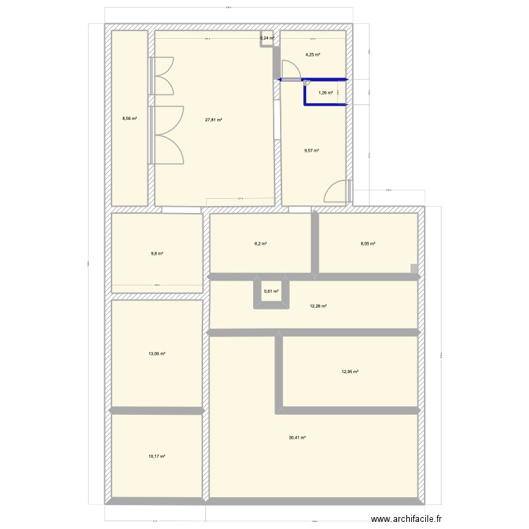 READE. Plan de 15 pièces et 157 m2
