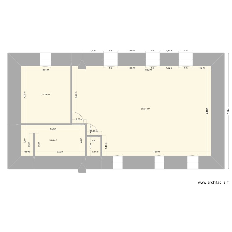 Etage. Plan de 4 pièces et 83 m2