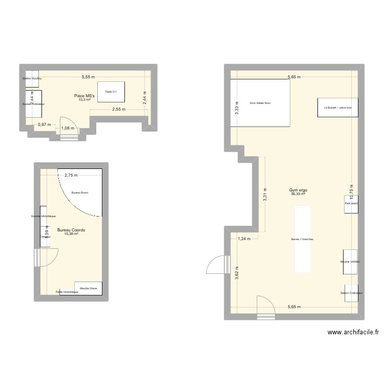 Salles ergo. Plan de 3 pièces et 85 m2