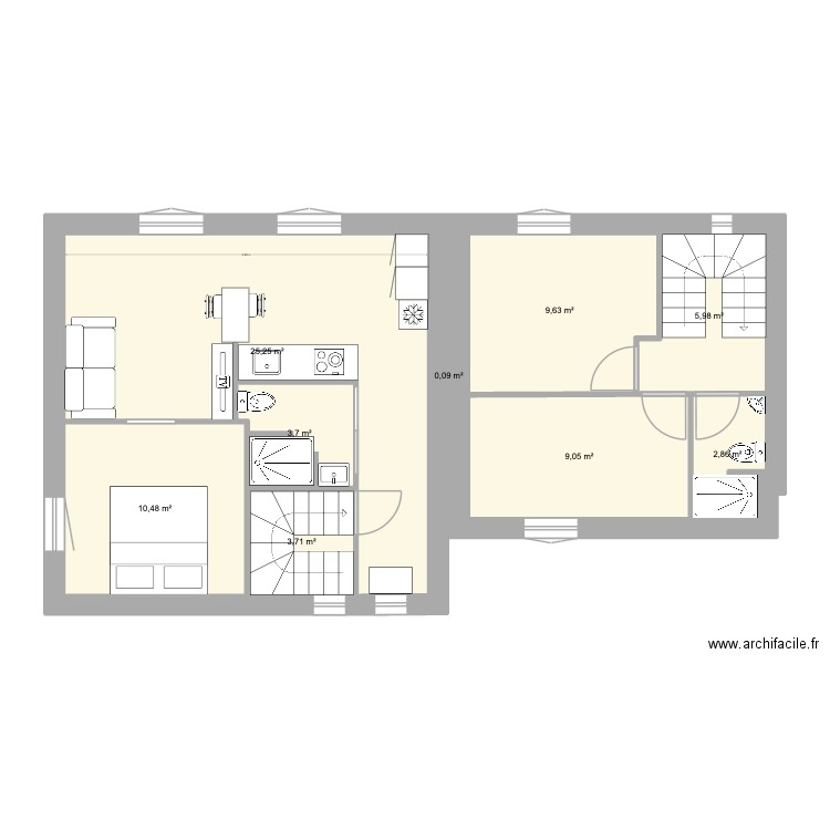 CHANTE COUCOU etage. Plan de 9 pièces et 71 m2