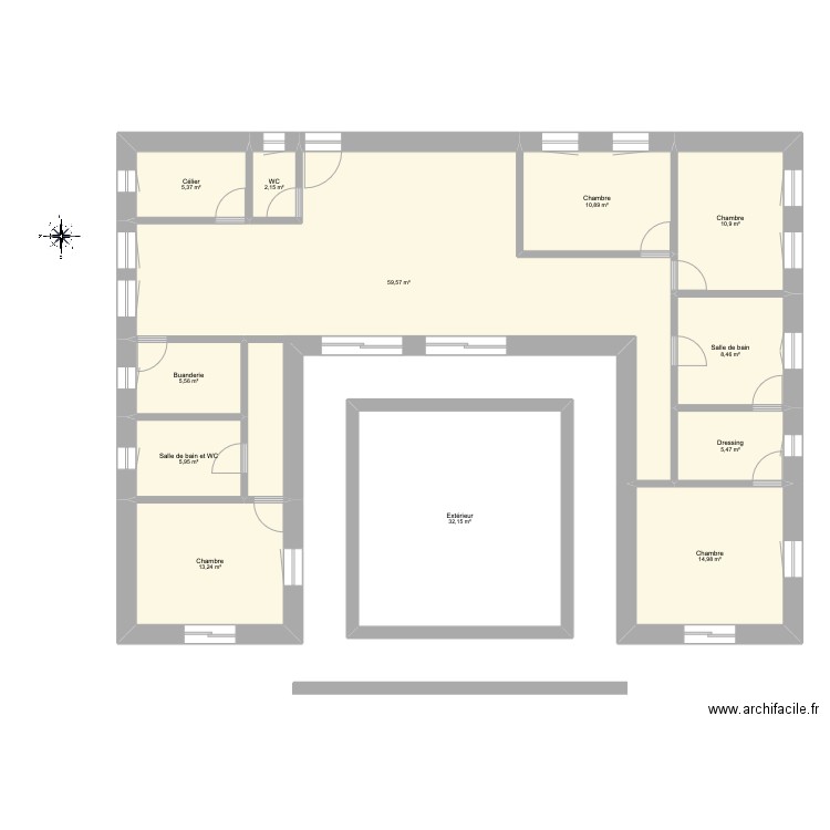 Long. Plan de 14 pièces et 141 m2