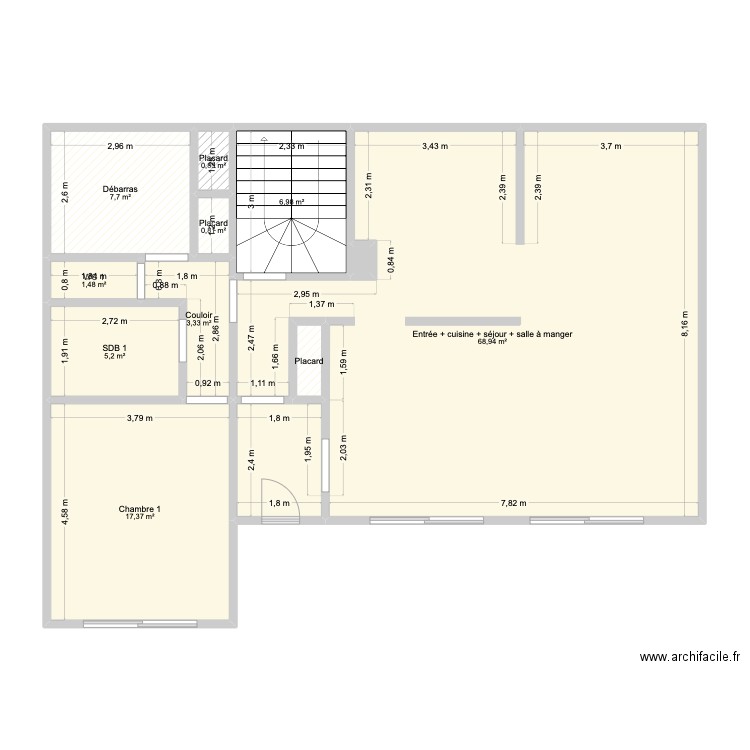 1er étage. Plan de 11 pièces et 114 m2