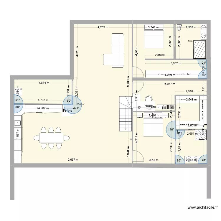 base. Plan de 5  et 154 m²