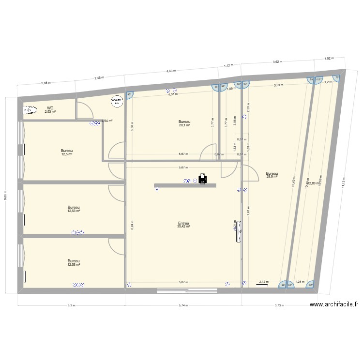 BUREAU2. Plan de 9 pièces et 142 m2
