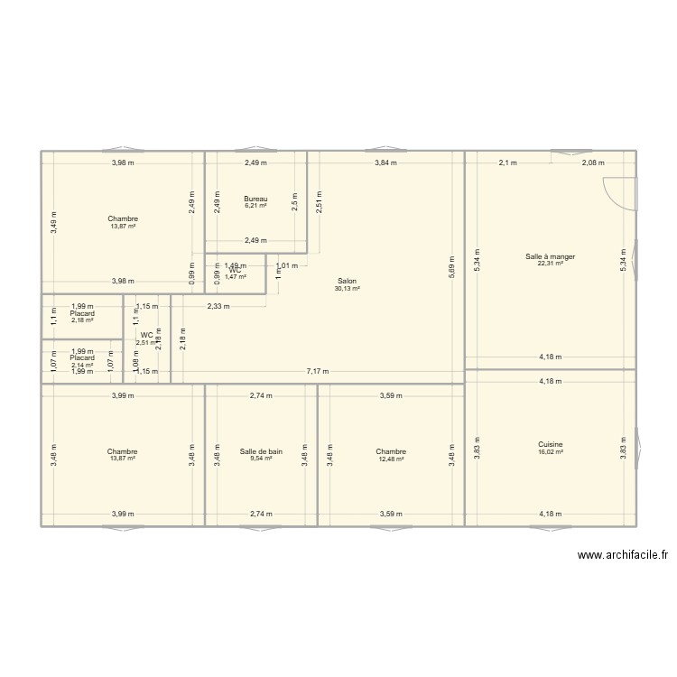 Maison. Plan de 12 pièces et 133 m2