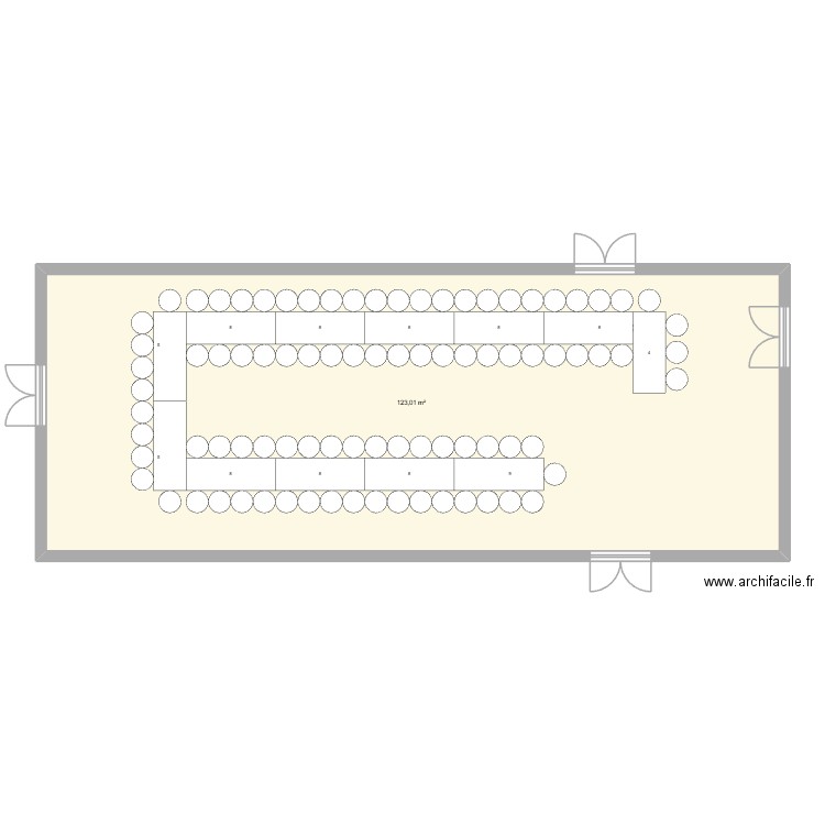 plan de table en U. Plan de 1 pièce et 123 m2