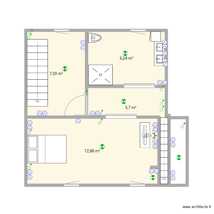 Etage. Plan de 4 pièces et 30 m2