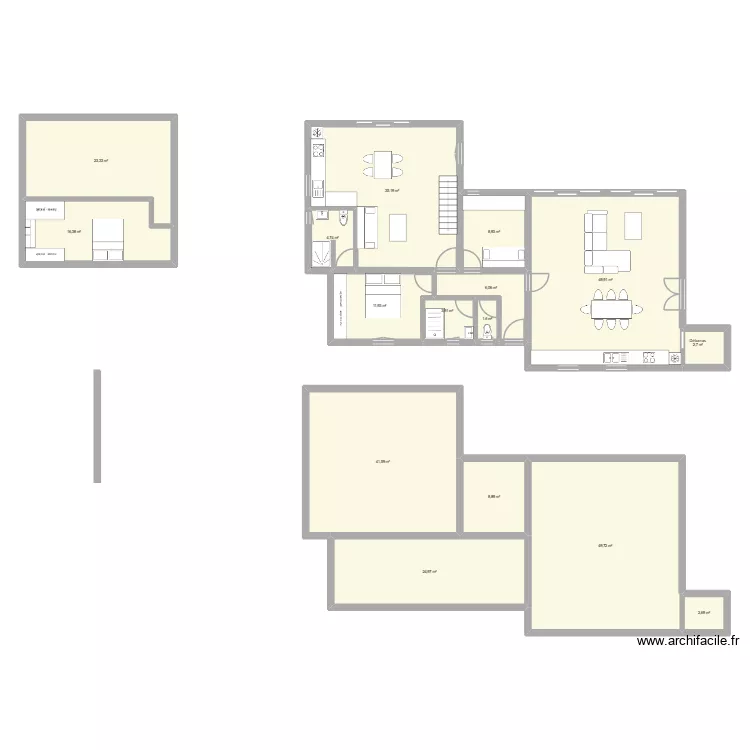 maison. Plan de 16 pièces et 293 m²