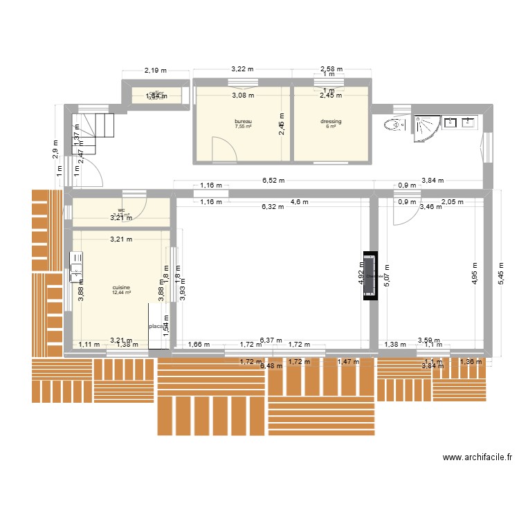 roux. Plan de 5 pièces et 30 m2