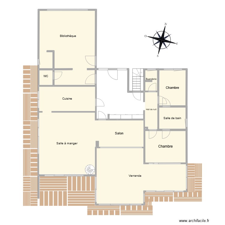Maison. Plan de 6 pièces et 75 m2