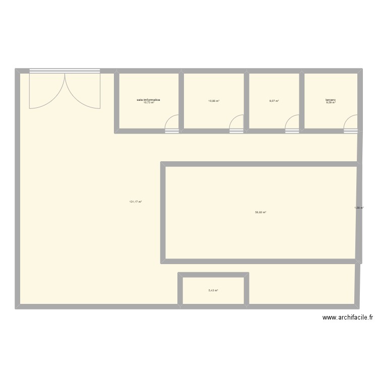 polo. Plan de 8 pièces et 235 m2