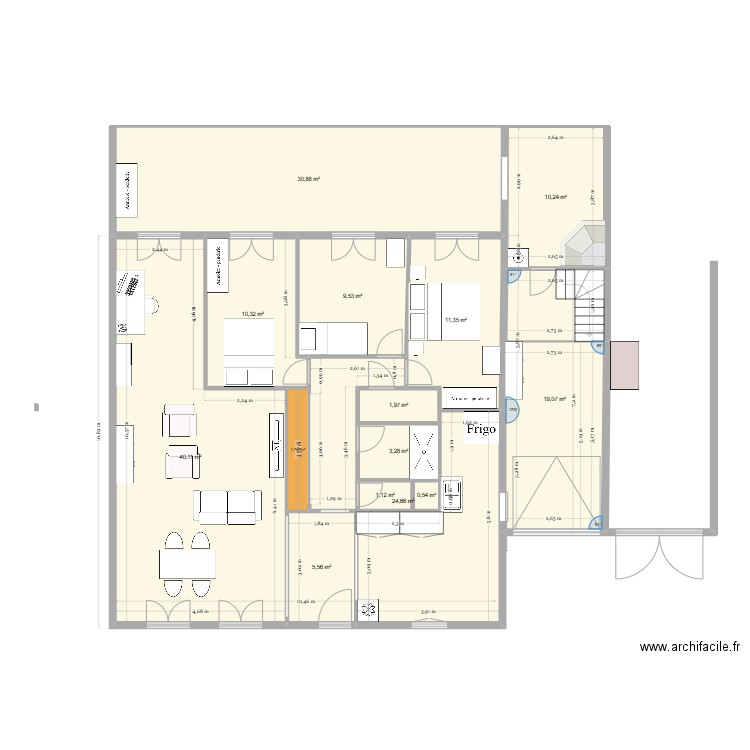 LaRoche meublé. Plan de 13 pièces et 169 m2