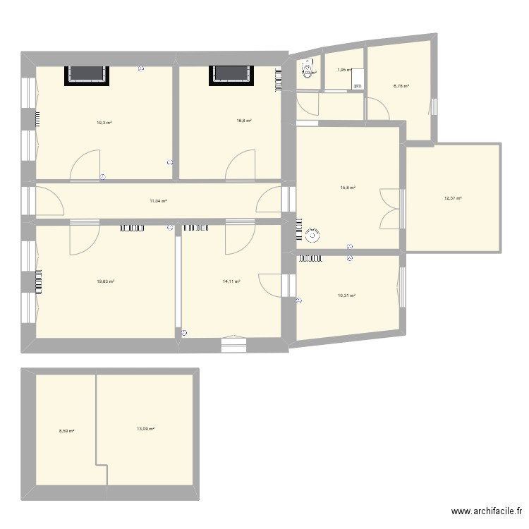 Maison Macau. Plan de 13 pièces et 151 m2