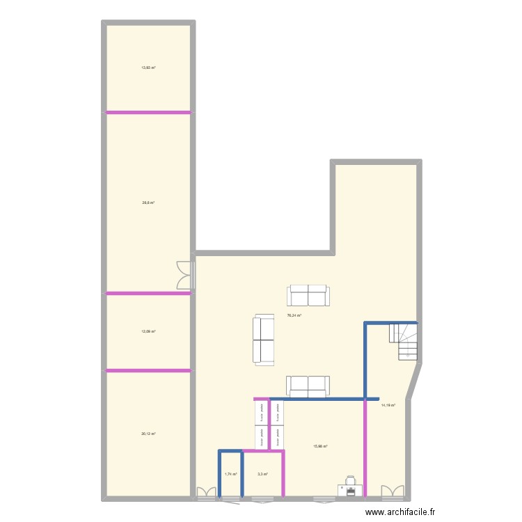 CHATEAUBRIAND. Plan de 9 pièces et 186 m2