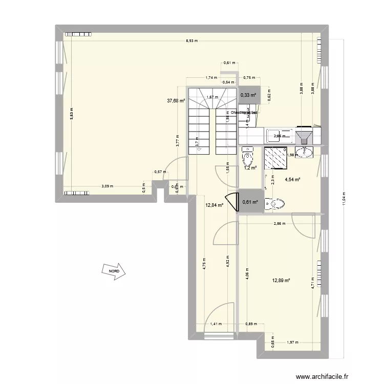 Paillard - Issy - vide. Plan de 7  et 70 m²