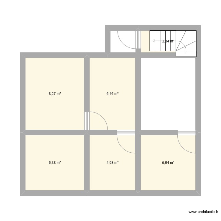 COMPLETPLAN. Plan de 6 pièces et 34 m2