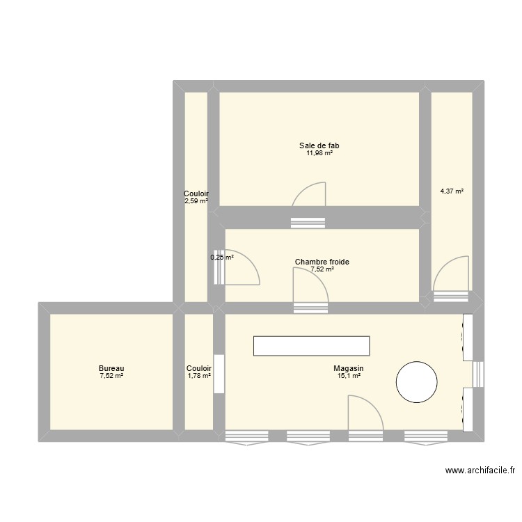 fromagerie. Plan de 8 pièces et 51 m2