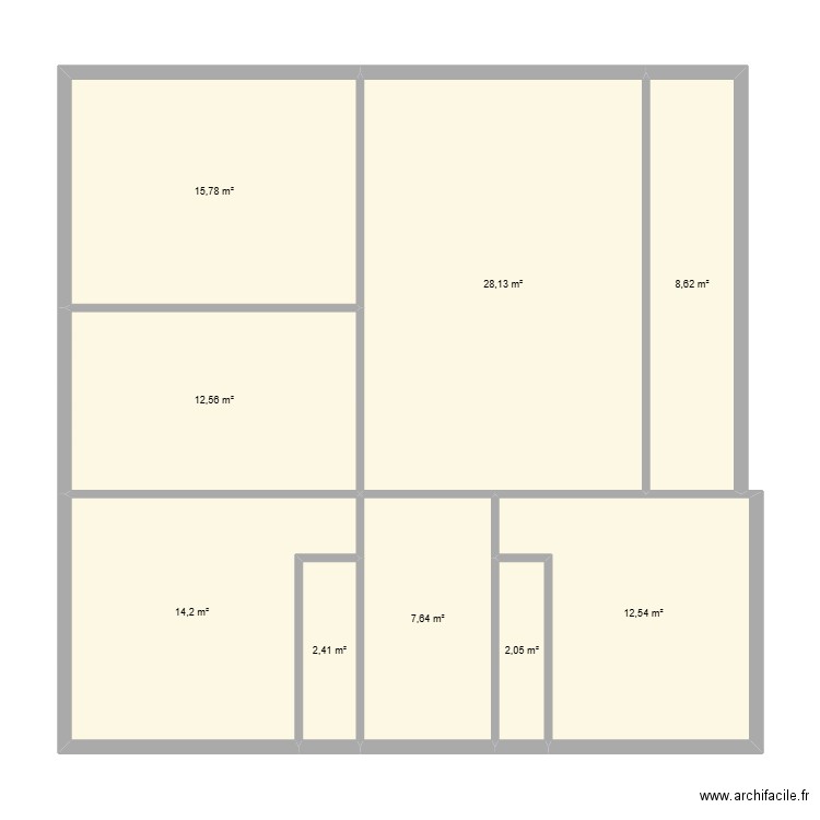 colonieu. Plan de 9 pièces et 104 m2