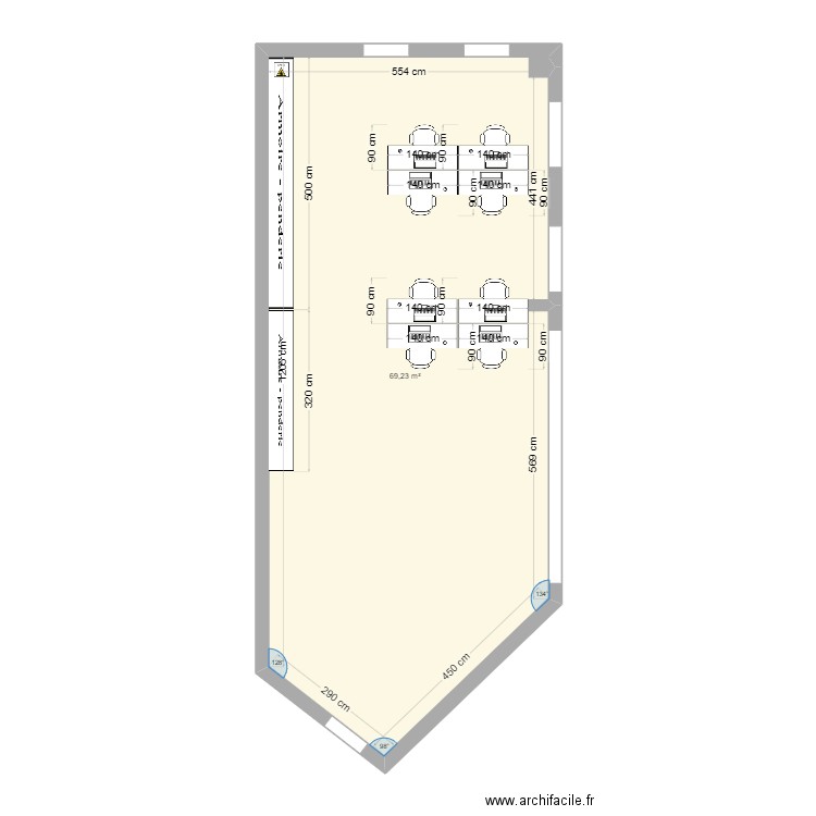 Bureau Valmy. Plan de 1 pièce et 69 m2