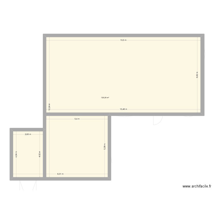 RDC ELECTRICITE. Plan de 5 pièces et 258 m2