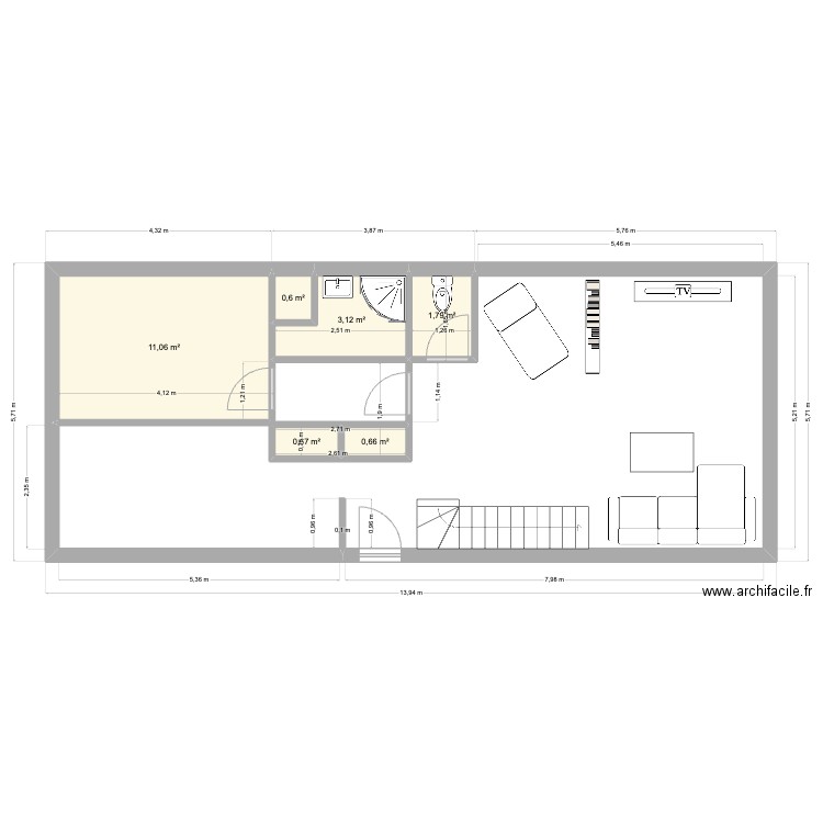Maison Rez. Plan de 6 pièces et 18 m2