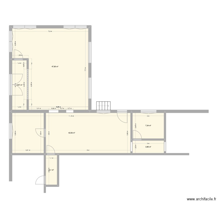 RDC Ancien centre de tri postal. Plan de 6 pièces et 111 m2