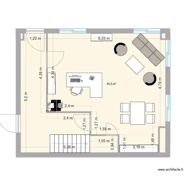BUREAU ACCUEIL. Plan de 5  et 52 m²