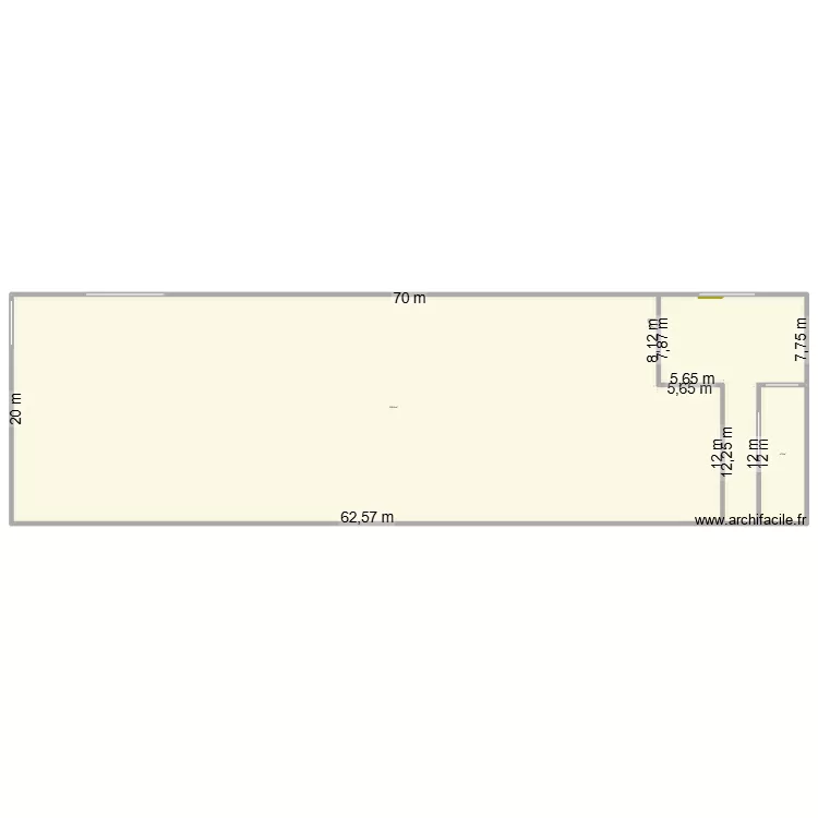 hangar. Plan de 2 et 1390 m² hangar. Plan de 2 et 1390 m²