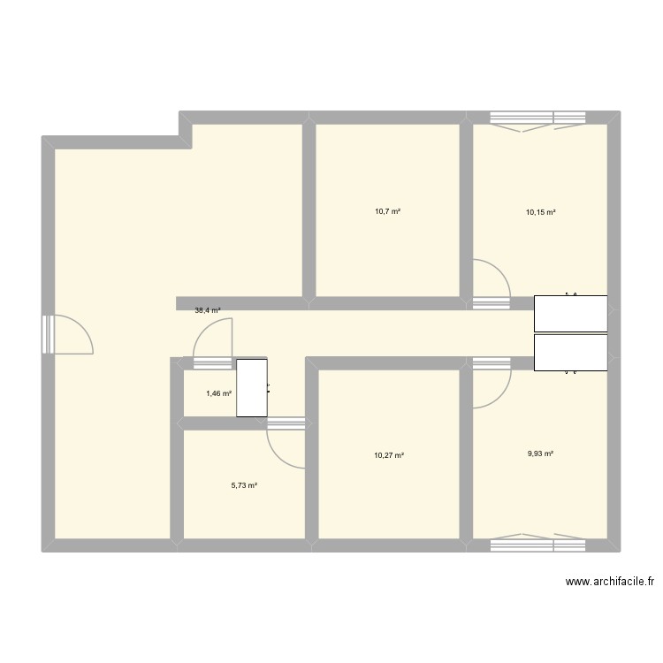 Maison de maman. Plan de 7 pièces et 87 m2
