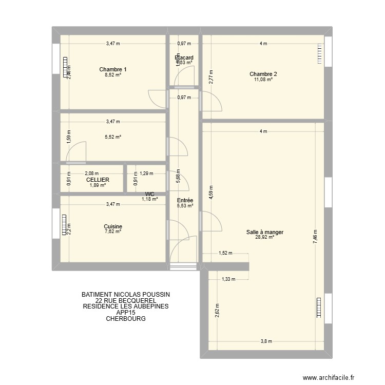 BAT NICOLAS POUSSIN APP15. Plan de 9 pièces et 72 m2