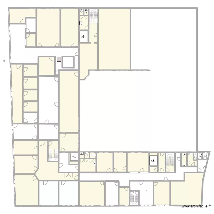 Centre Niv 3. Plan de 13  et 297 m²