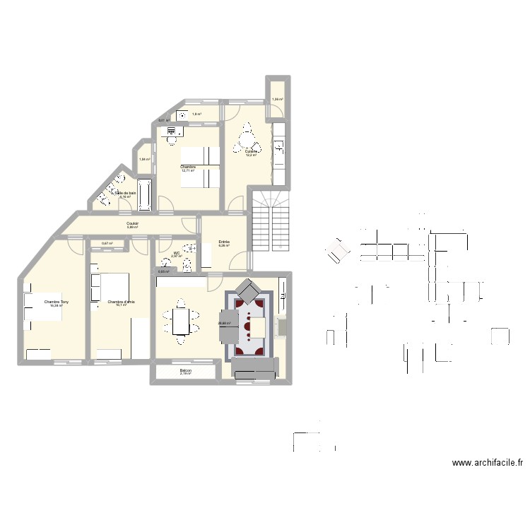 Castelo Branco Test meubles. Plan de 16 pièces et 113 m2