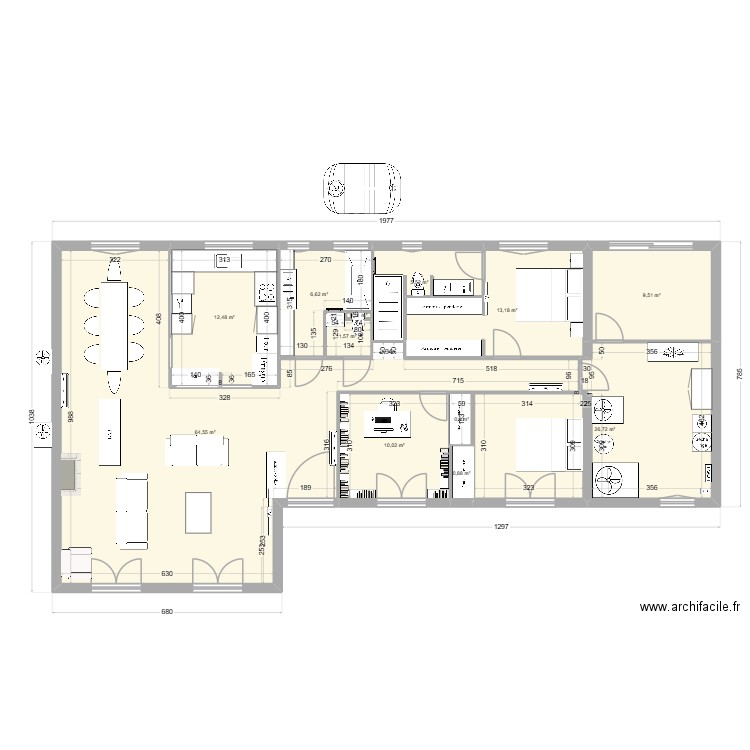 tete avec croquis. Plan de 12 pièces et 152 m2