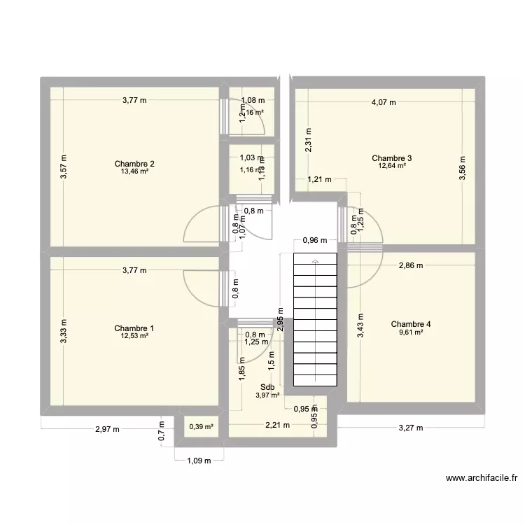 1er &eacute;tage. Plan de 8 Pièces et 55 m²