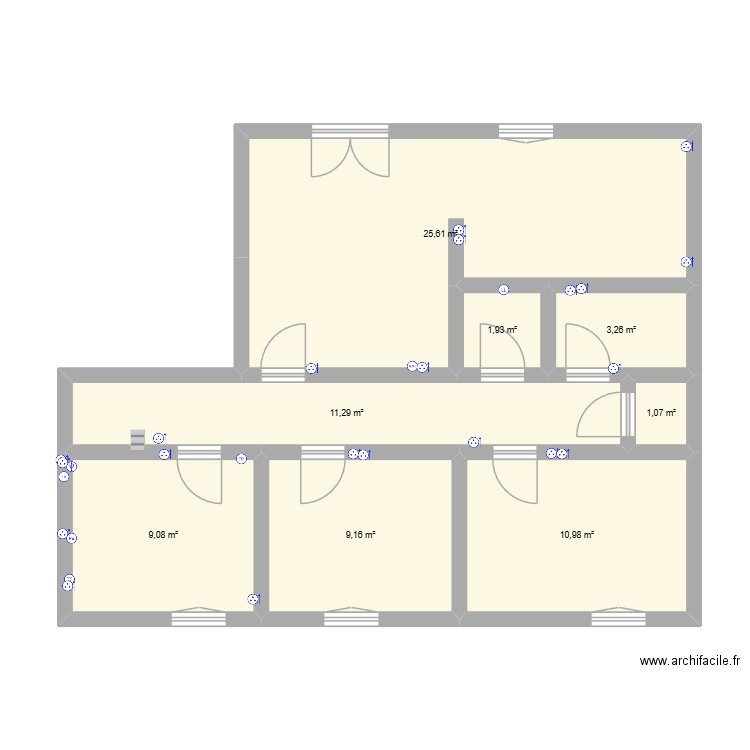 appart. Plan de 8 pièces et 72 m2